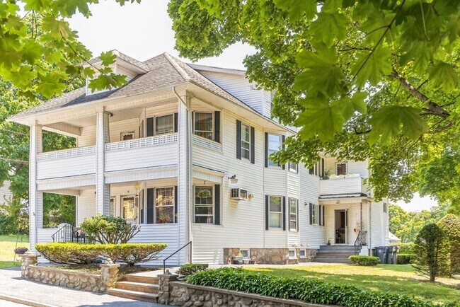 Building Photo - 12-14-14 Wayside Ave