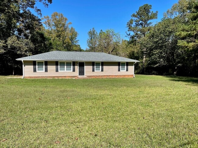 Primary Photo - Beautiful newly remodeled home on over 3 a...