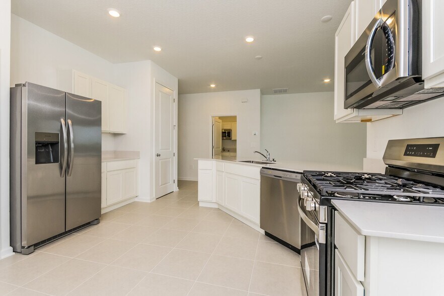 Building Photo - 2039 Hemingway Cir