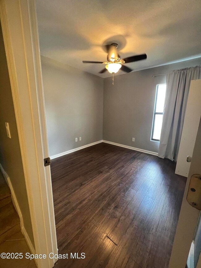 Building Photo - 750 Luminary Cir