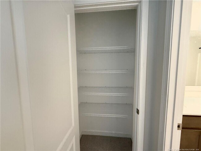 Building Photo - 39 Princelet Pt