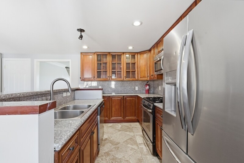 Building Photo - 4812 Bowland Ave