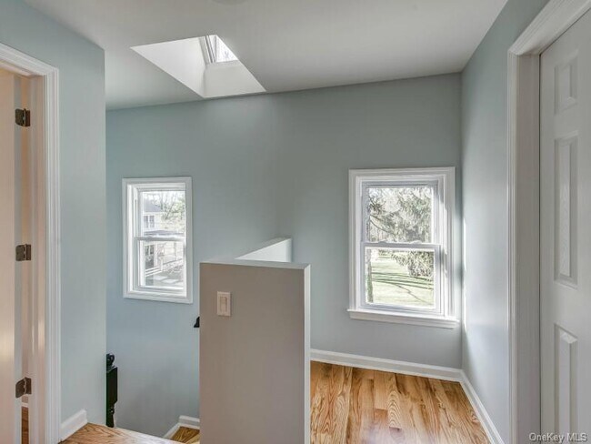 Building Photo - 232 Franklin Ave