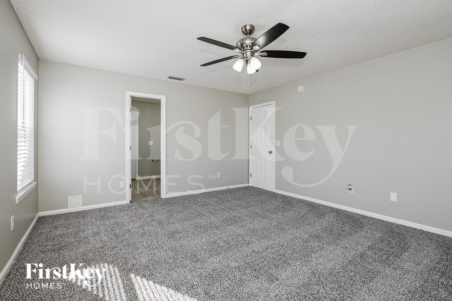 Building Photo - 3409 Ayrshire St