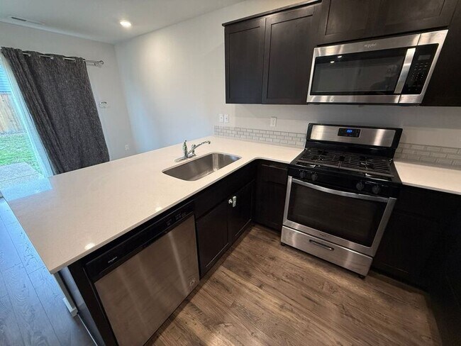 Building Photo - 4816 Apollo Ave