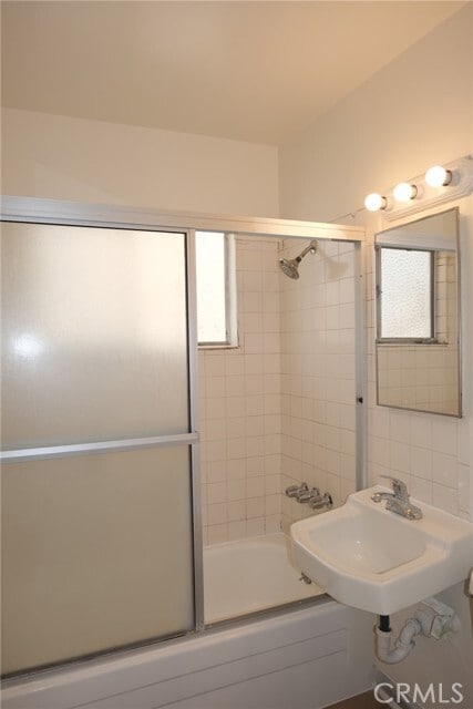 Building Photo - 4204 La Rica Ave