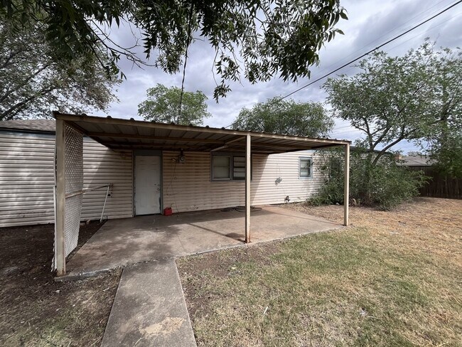 Building Photo - 5507 45th St