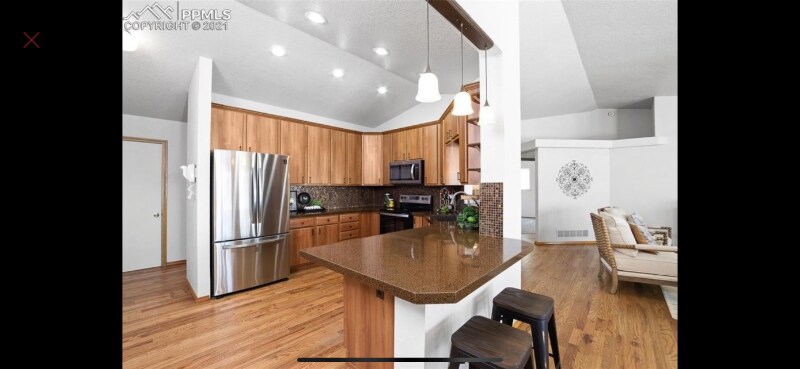 Building Photo - 9544 Waterbury Dr