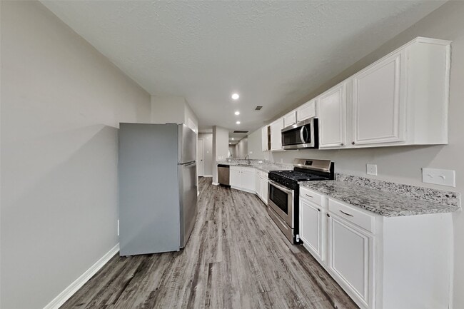 Building Photo - 3413 Jan Ct