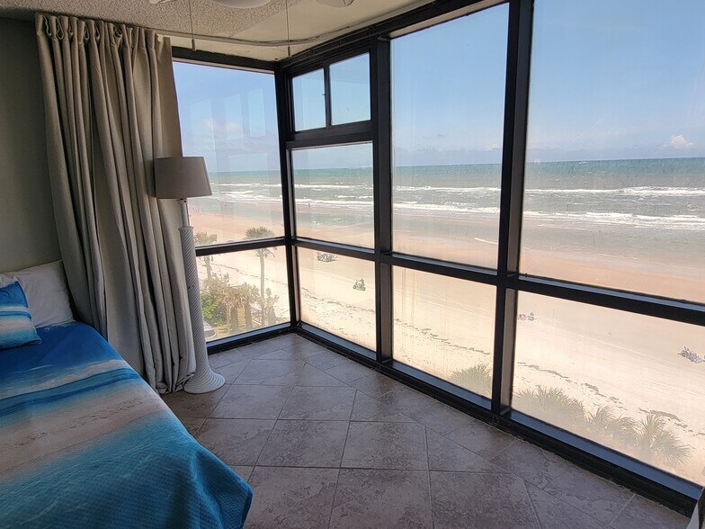 Building Photo - 1909 S Atlantic Ave