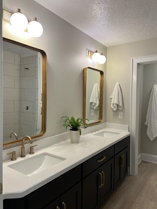 Building Photo - 4908 Spearman Dr