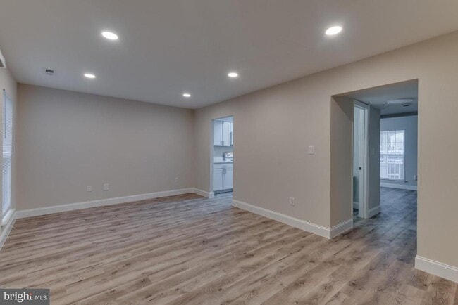 Building Photo - 47726 Devin Cir