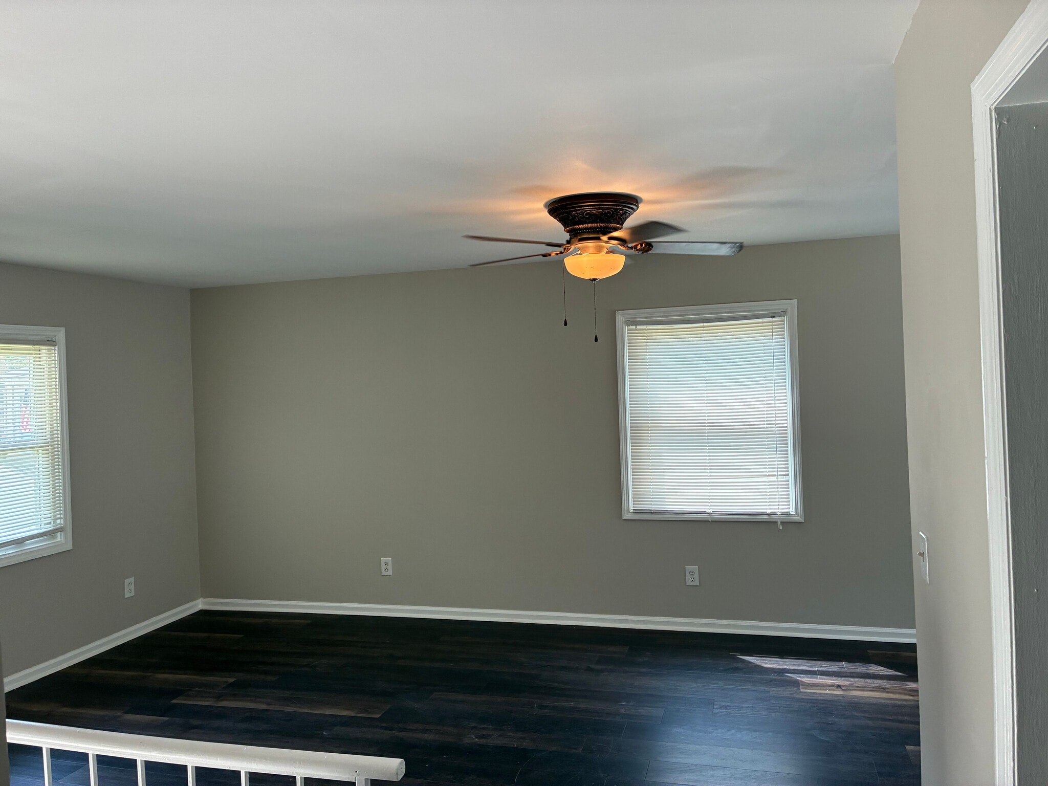 Building Photo - Room in House on Reba Rd