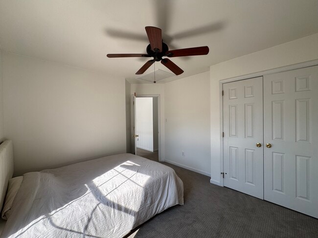 Building Photo - 4233 Rosewood Ct