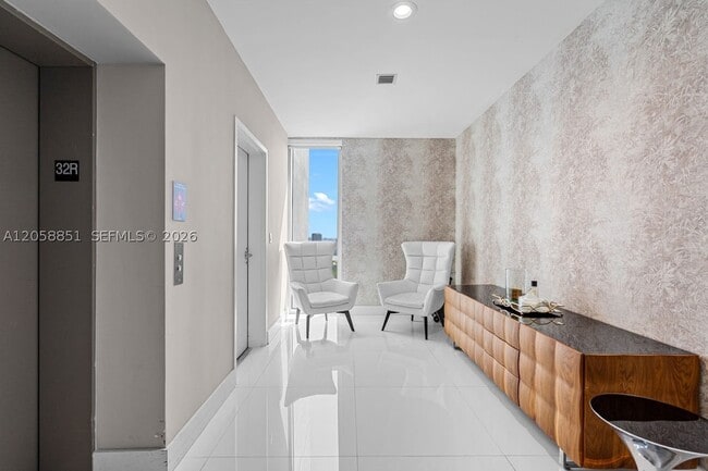 Building Photo - 16385 Biscayne Blvd