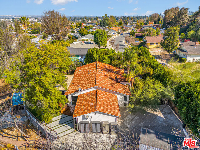 Building Photo - 18243 Rancho St