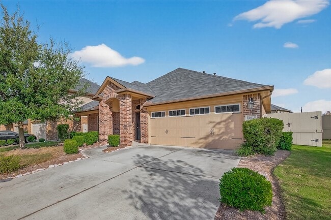 Building Photo - 12623 City Village Ln