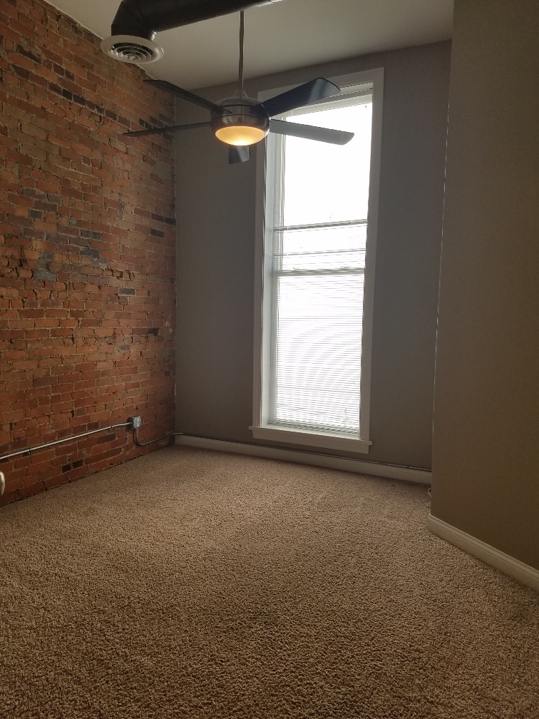 Building Photo - 120 N 3rd St