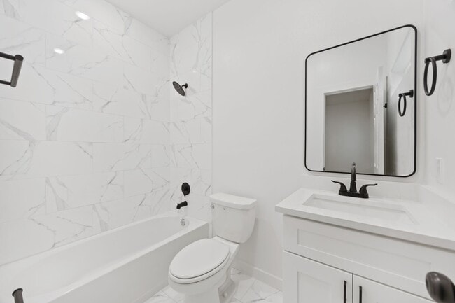 Building Photo - Brand-New Duplex for Rent – 3 Bed | 3.5 Bath