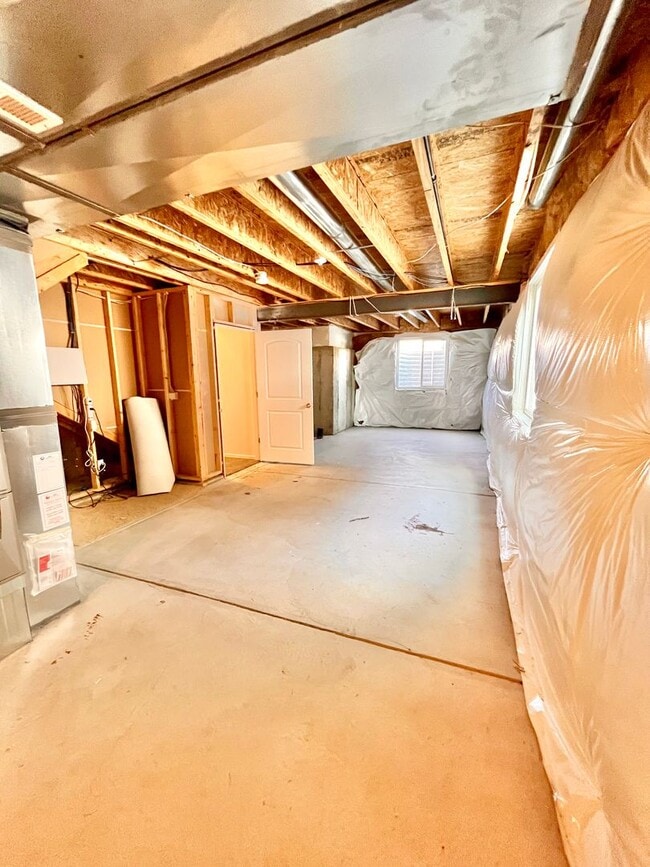 Building Photo - Spacious 3 Bedroom, 2.5 Bathroom Just South of Loveland