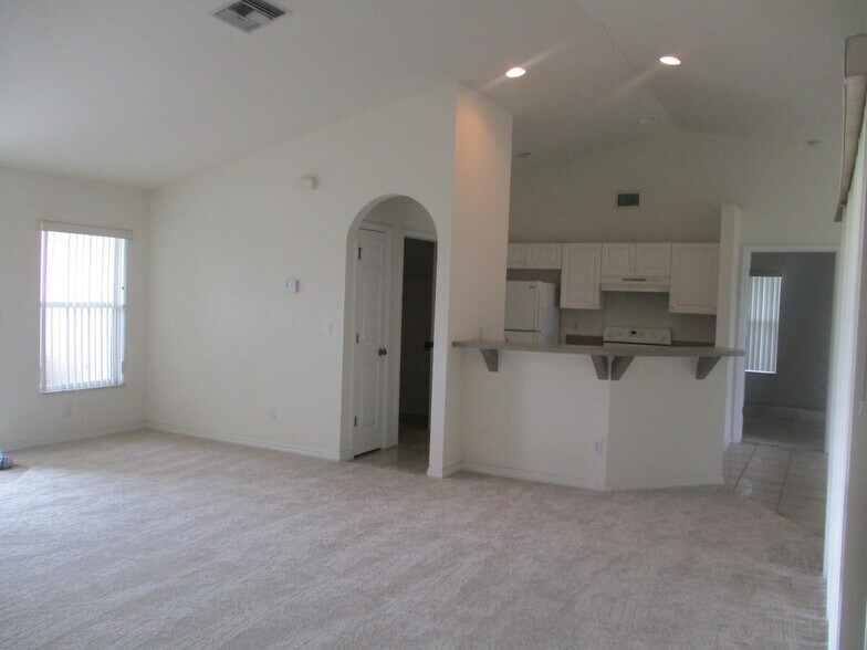 Building Photo - Coming soon  nice 3/2 with newer carpet