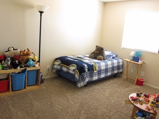 Building Photo - WONDERFUL 3 BEDROOM/2.5 BATHROOM HOME IN T...