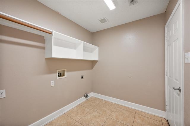 Building Photo - 2213 Laura Elizabeth Trail