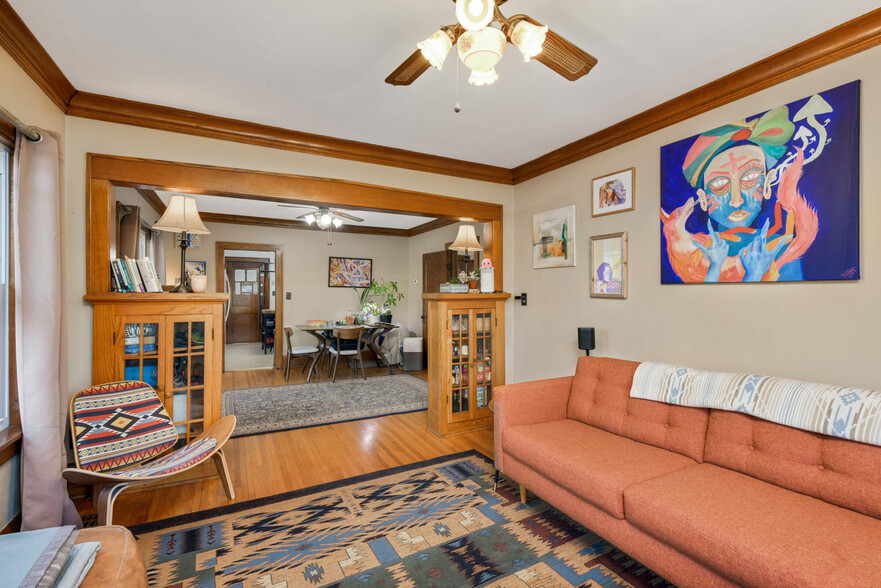 Built in bookshelves in the living room - 616 37th Ave NE