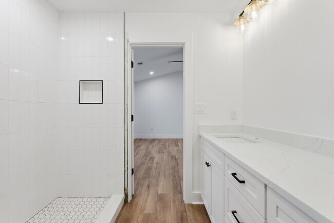 Building Photo - 508 Cripple Creek Cir