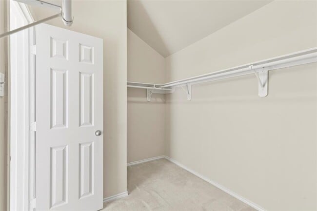 Building Photo - 13518 Barons Lake Ln