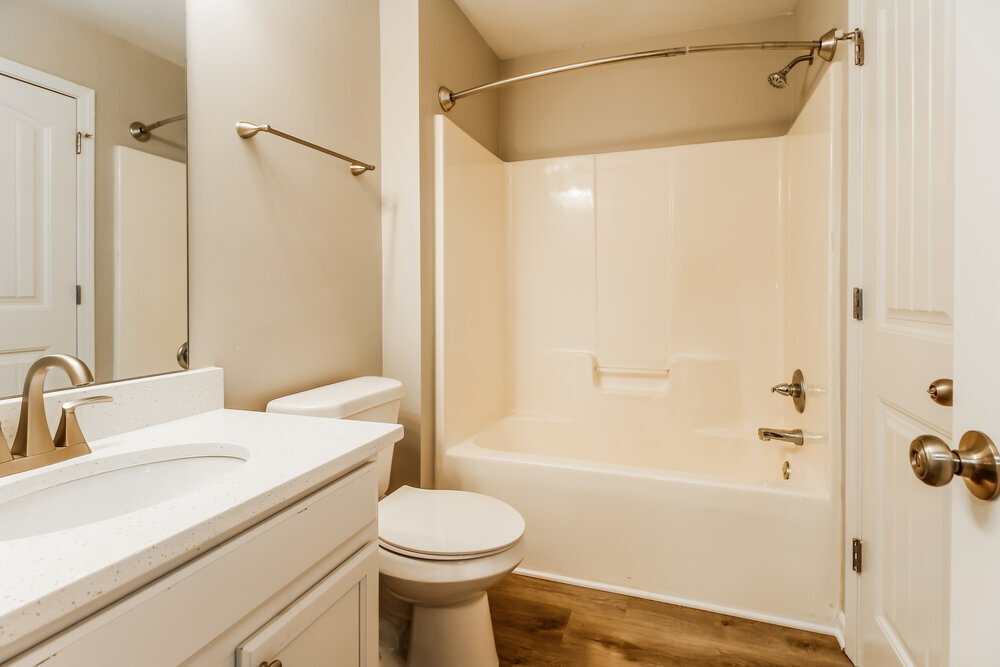 Building Photo - 20 Thomas Ct