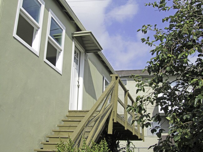 Front door - 1312 S Victoria Ave
