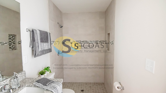 Building Photo - Gorgeous 2BR/2BA Apartment for rent on Jac...