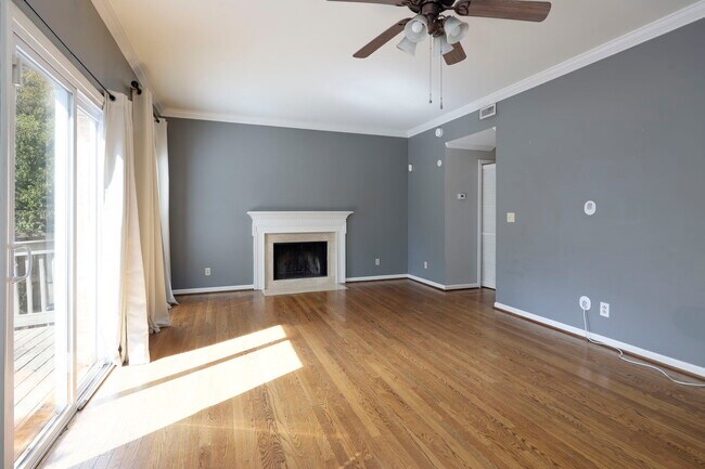Building Photo - 1135 Clifton Ln