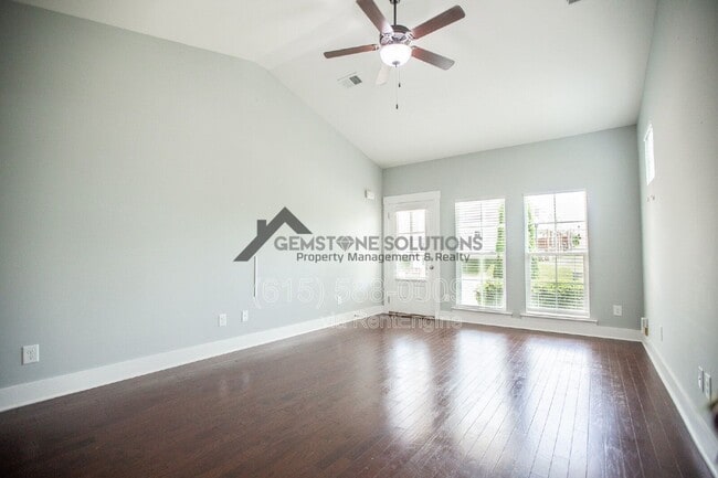 Building Photo - 1041 Honey Bush Cir