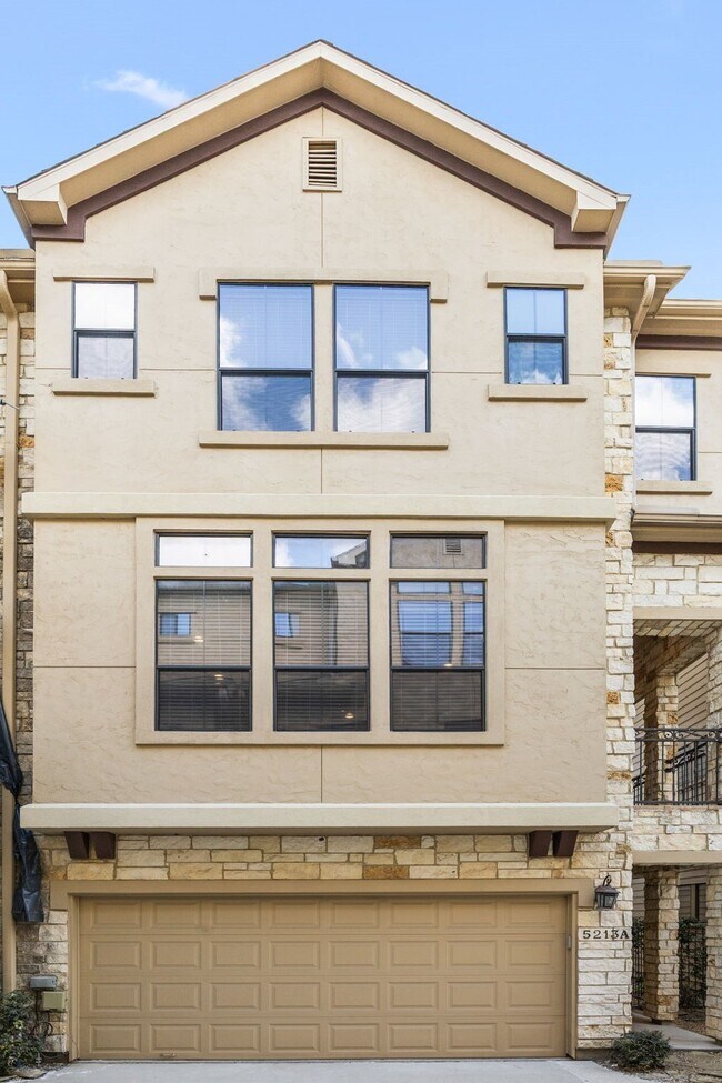 Building Photo - 5213 Eigel St