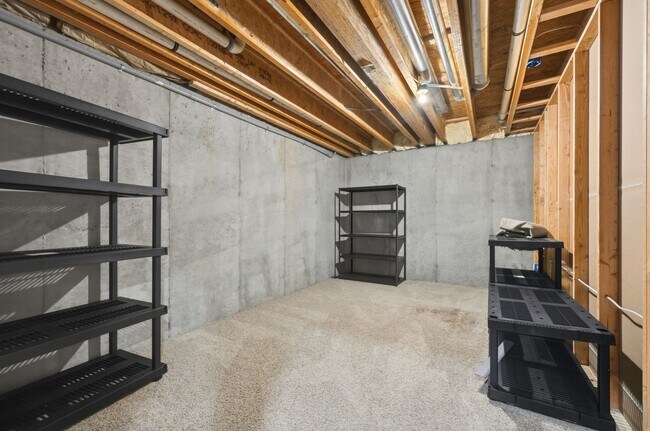 Building Photo - 24267 Purple Finch Dr
