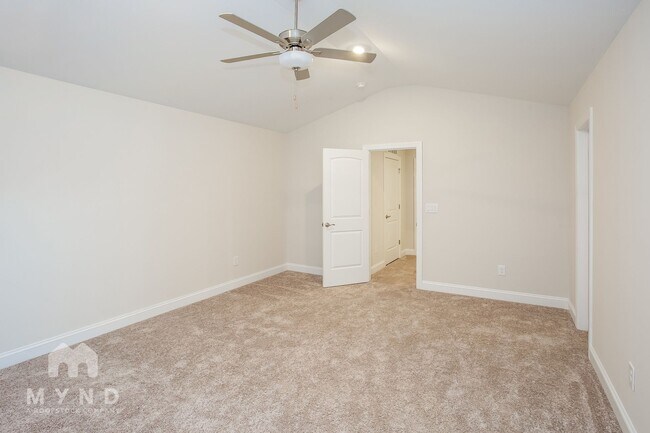 Building Photo - 207 Susannah St