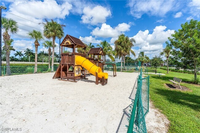 Building Photo - 108 Santa Clara Dr