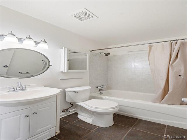 Building Photo - 1622 Longbow Ct