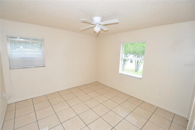 Building Photo - 1624 Merrick Rd
