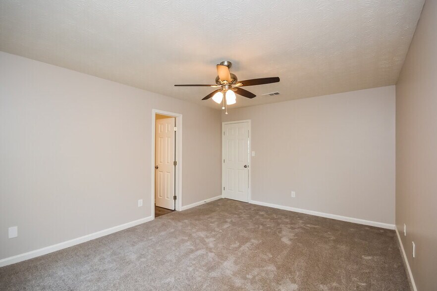 Building Photo - 306 Ashley Manor Way