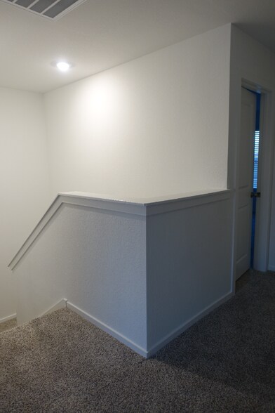 Building Photo - 3004 Fall Gold Ln