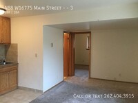 Building Photo - Lower 1 Bedroom Private Entry Apartment