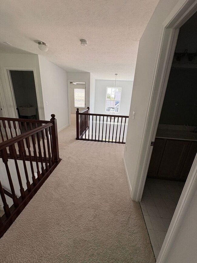 Building Photo - Beautiful 4 beds 3.5 baths in Pickerington
