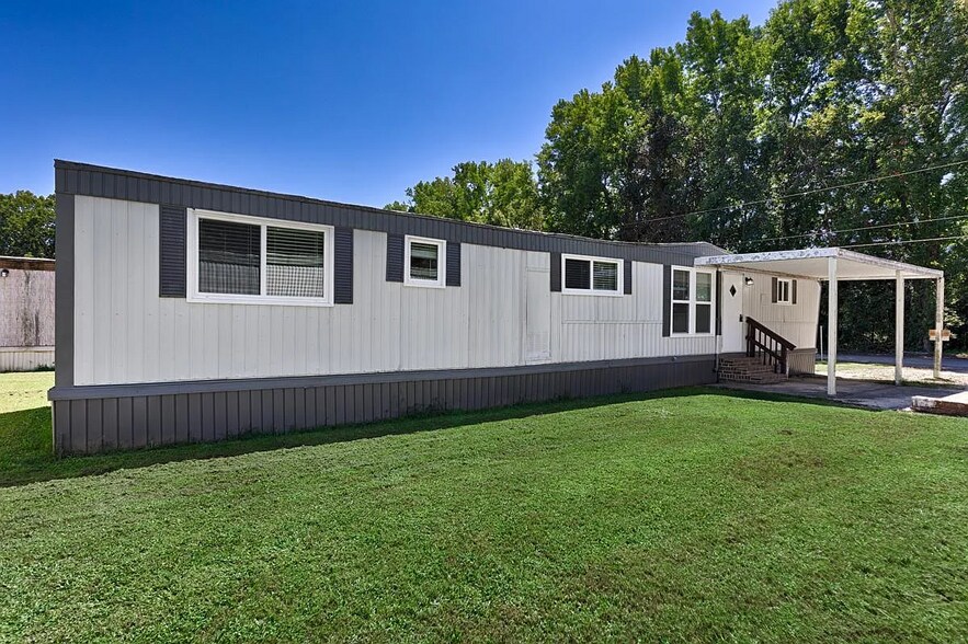 Building Photo - 415 W Limestone Rd