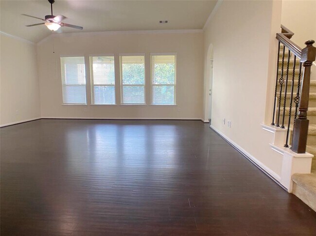Building Photo - 27519 Gracefield Ln