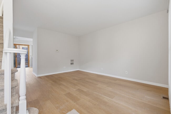 Building Photo - 1746 Sessions Walk