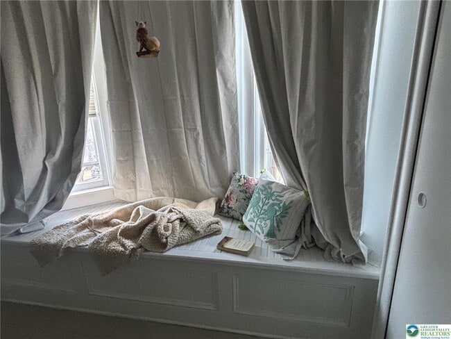 Building Photo - 2248 Birch St