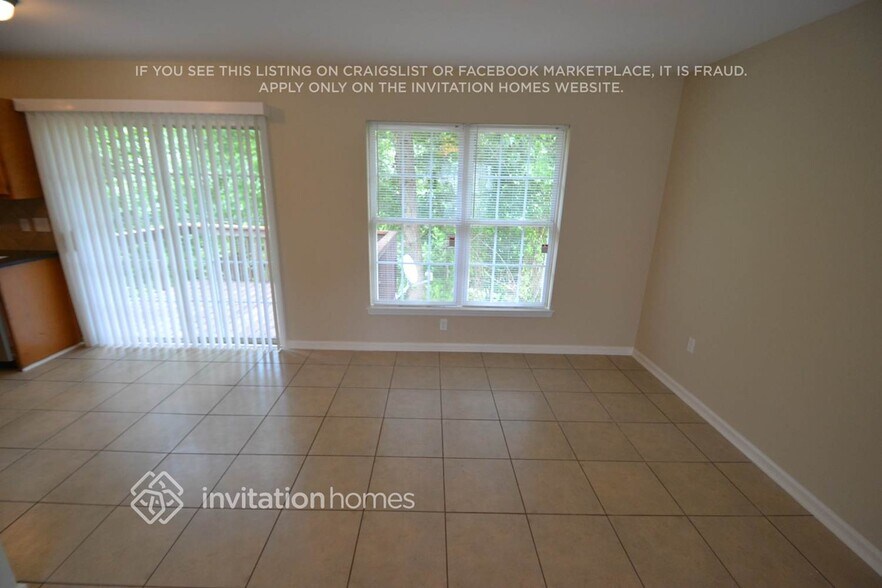 Building Photo - 2326 Lomax Ct SE